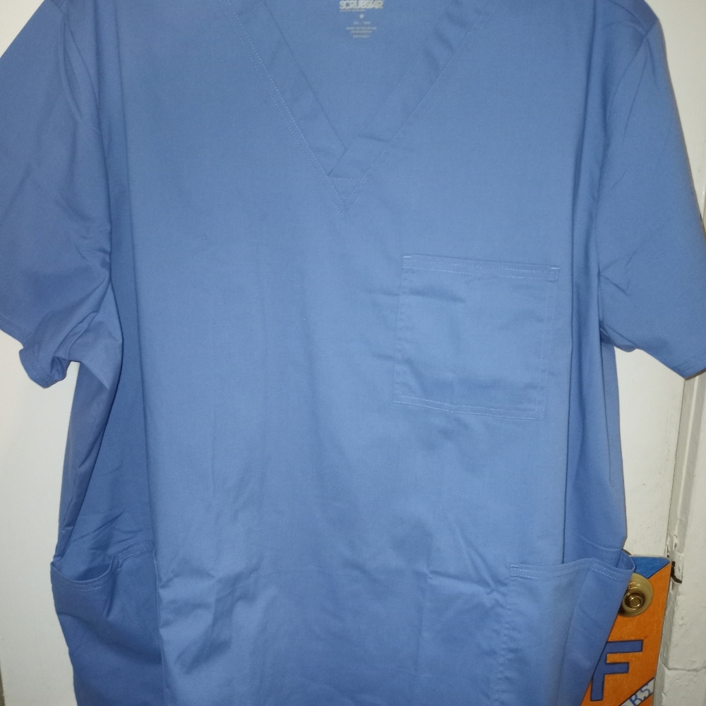 Scrubs - Picture 2 of 3